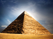 Despre ce „vorbeste” piramida
